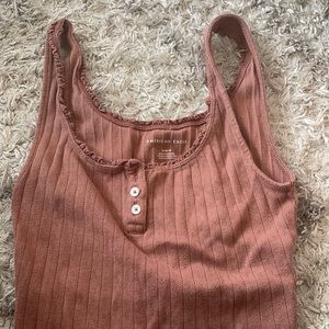 Worn a few times. Super good condition.